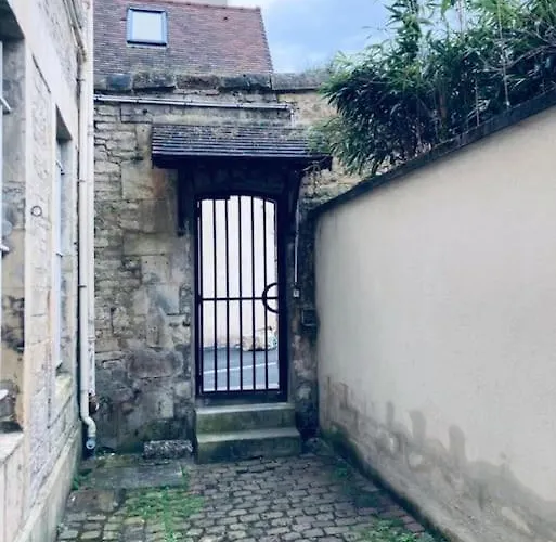 Duplex Centre Historique Abbaye Aux Hommes Διαμέρισμα *